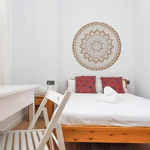 Oasis In The Heart Of - 2 Bedroom Apartment