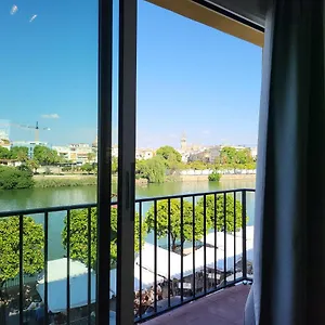 Rentalsevilla Betis Apartment